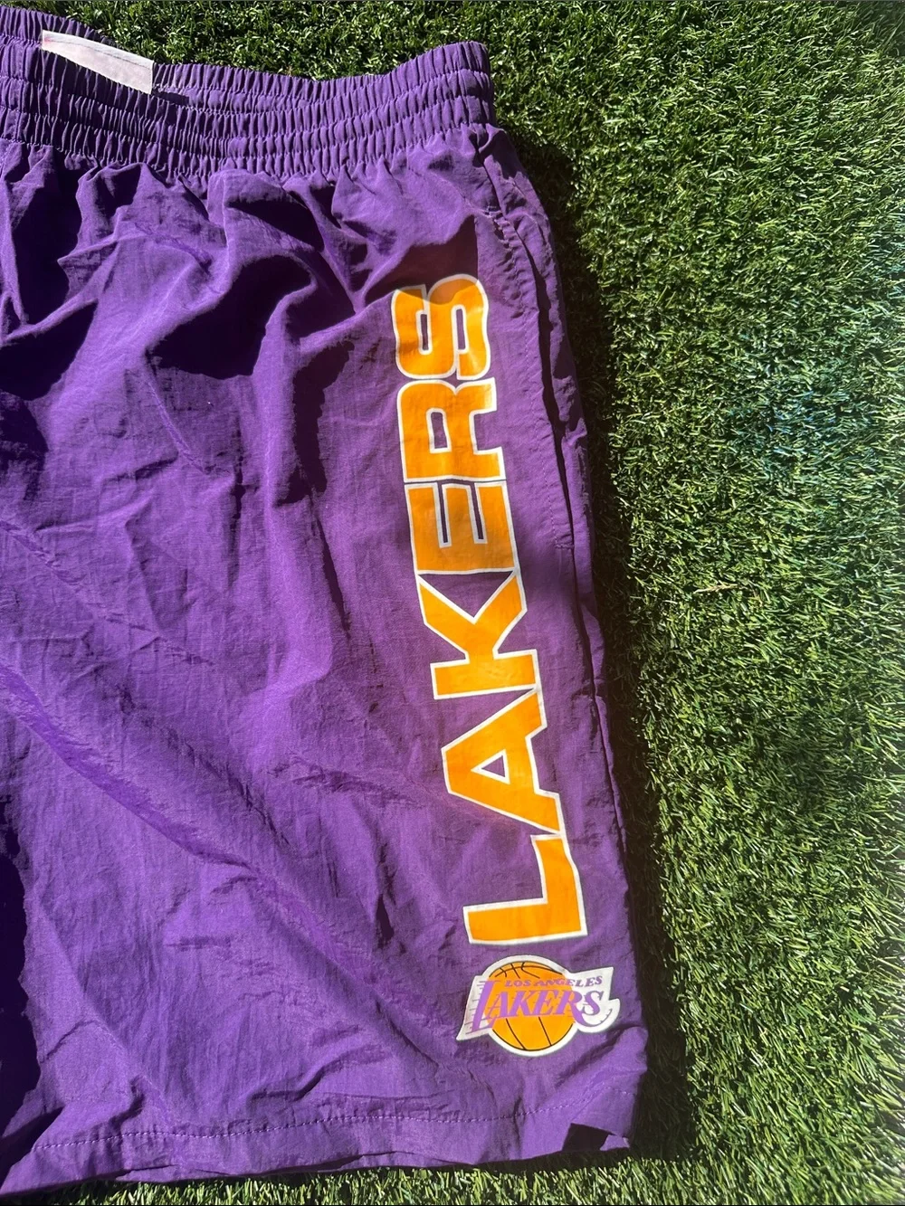 Mitchell & Ness Purple Los Angeles Lakers NBA Champs Shorts